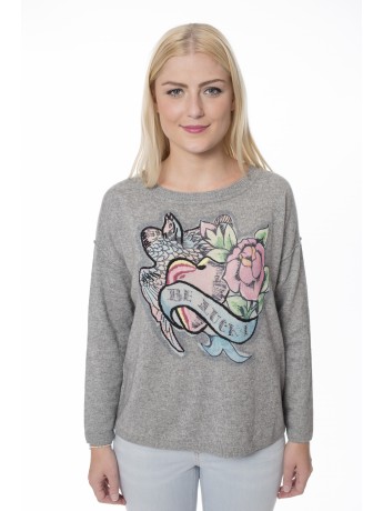 Marc Cain - Lässiger Pullover mit Tattoo Motiv mit Nieten und Inside-out-Nähten